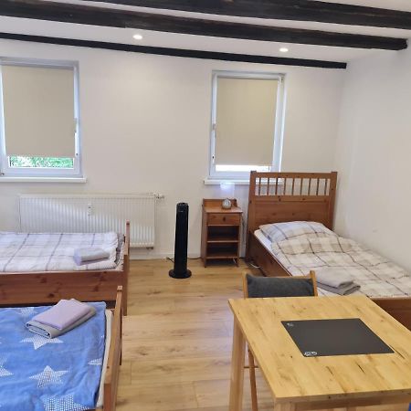 Auberge de jeunesse Haupt 3 à Eningen unter Achalm Extérieur photo