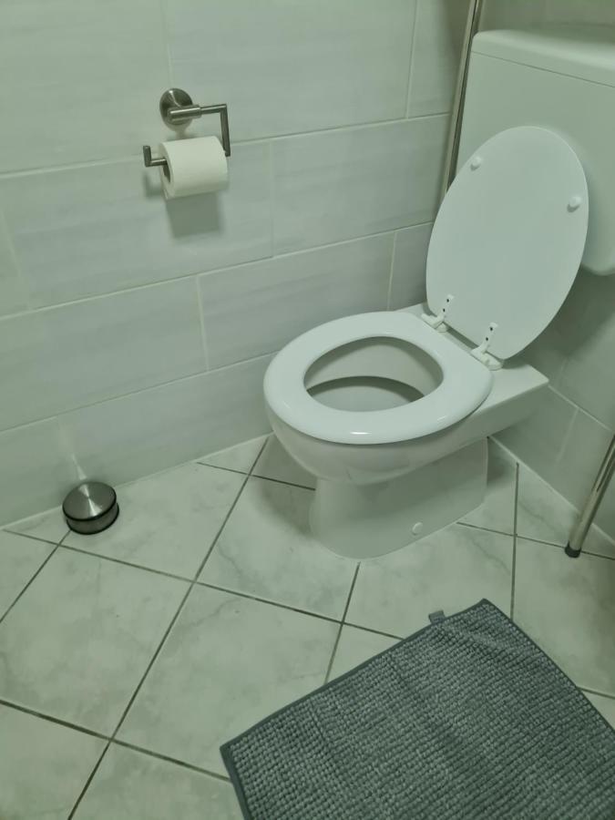 Auberge de jeunesse Haupt 3 à Eningen unter Achalm Extérieur photo