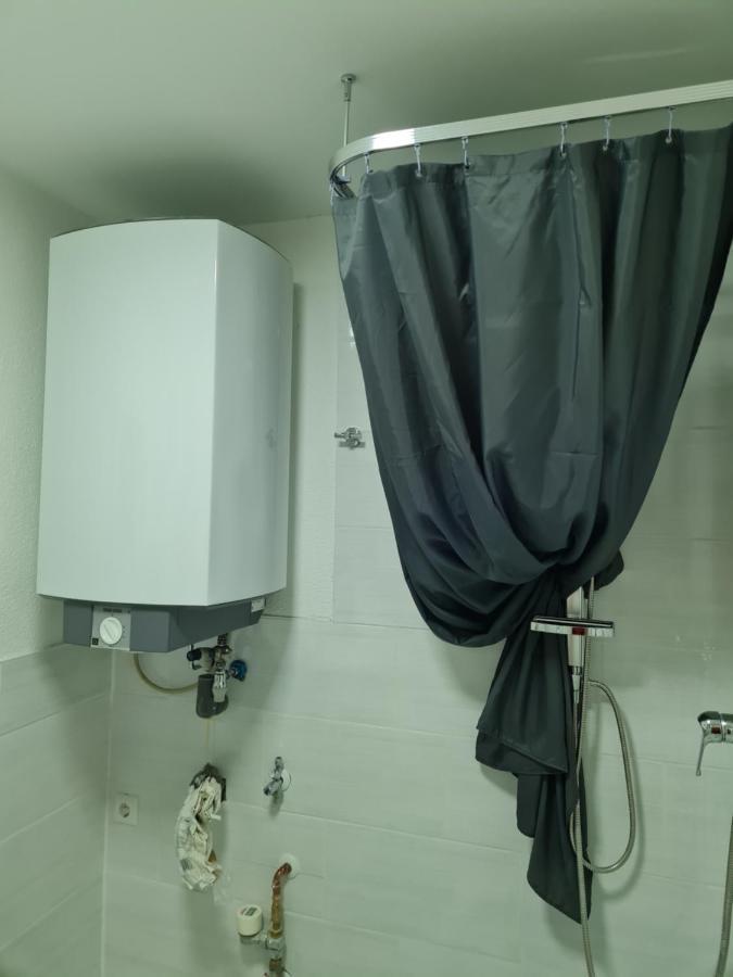 Auberge de jeunesse Haupt 3 à Eningen unter Achalm Extérieur photo